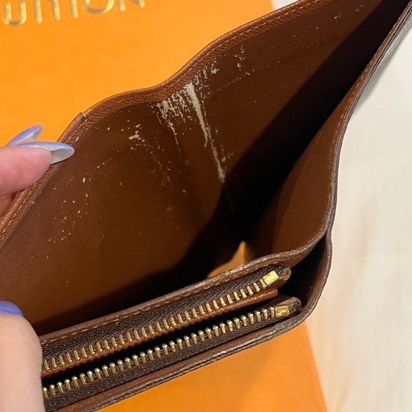 Louis Vuitton Zippe Bifold Wallet - Picture 7 of 15